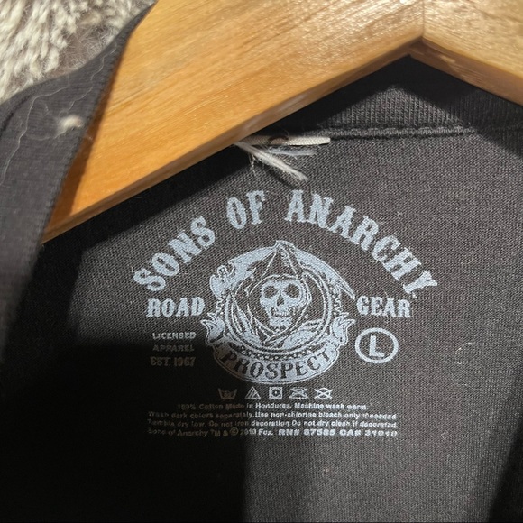 Sons of Anarchy Graphic Shirt - Picture 3 of 3